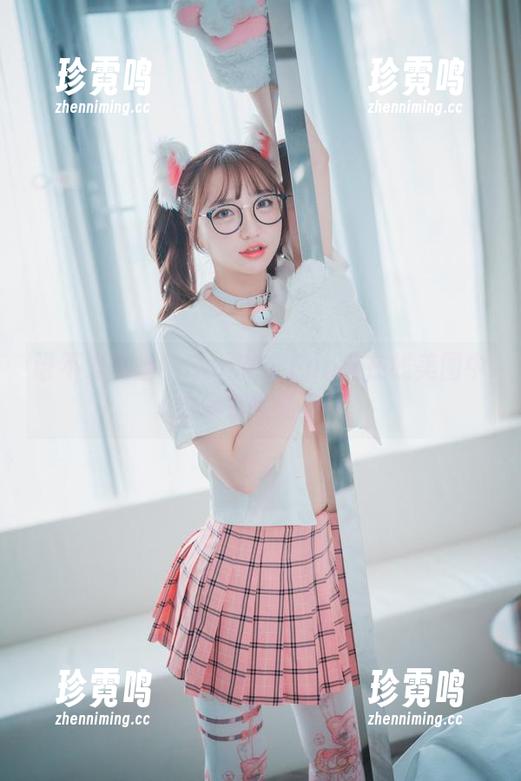 谁不爱肉丝？Son Ye Eun在在线美图中给你解锁新宠！